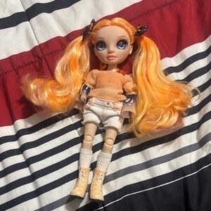 Rainbow High Jr High Poppy Rowan